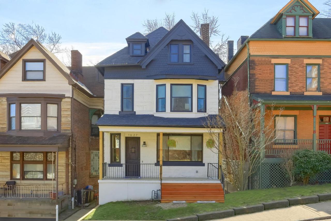 Newly Renovated Victorian Gem Perfect Space For Family Vacations! Pittsburgh Buitenkant foto