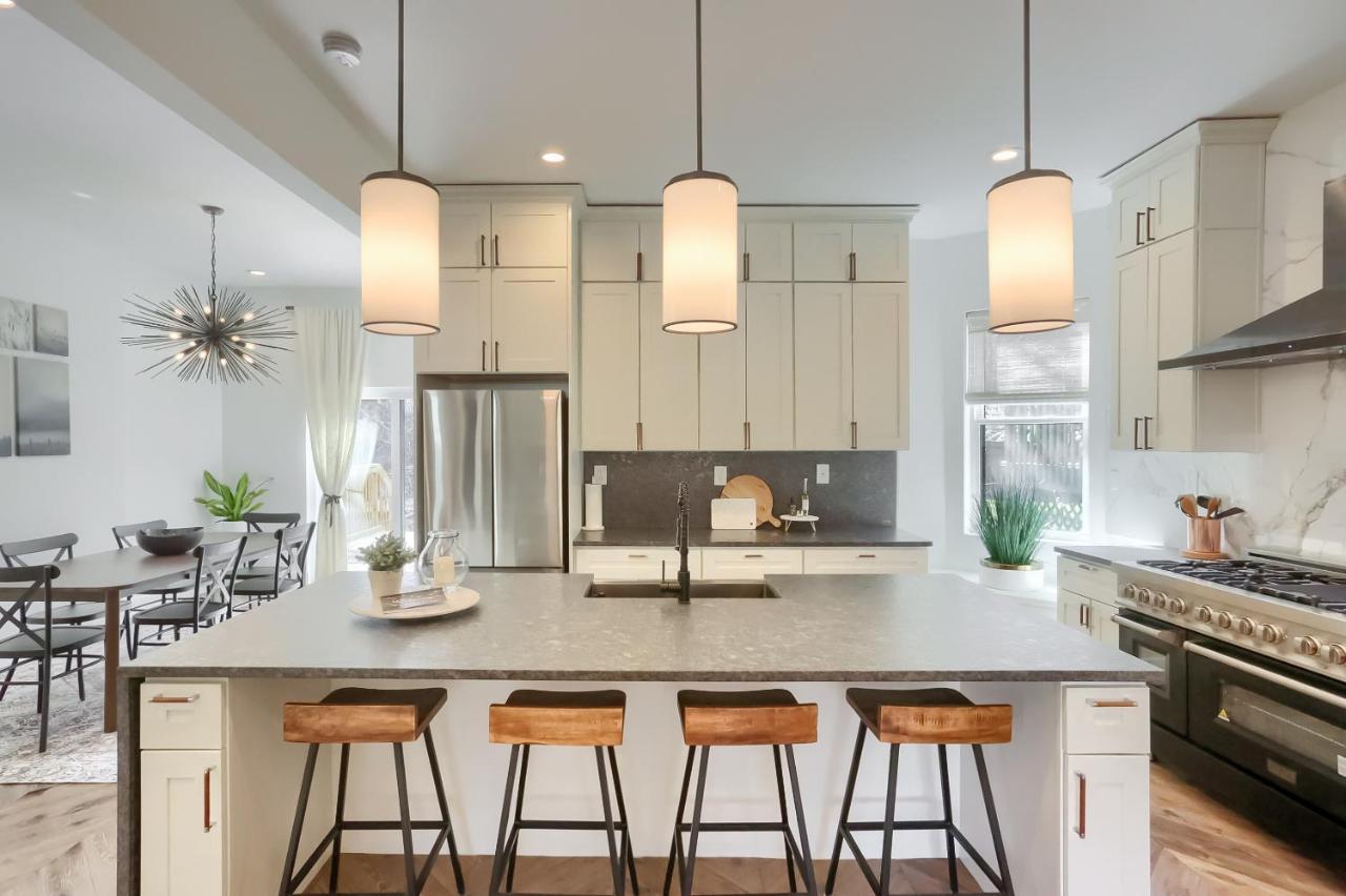 Newly Renovated Victorian Gem Perfect Space For Family Vacations! Pittsburgh Buitenkant foto