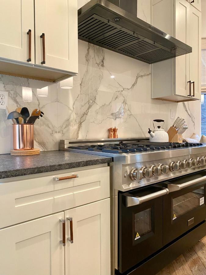 Newly Renovated Victorian Gem Perfect Space For Family Vacations! Pittsburgh Buitenkant foto