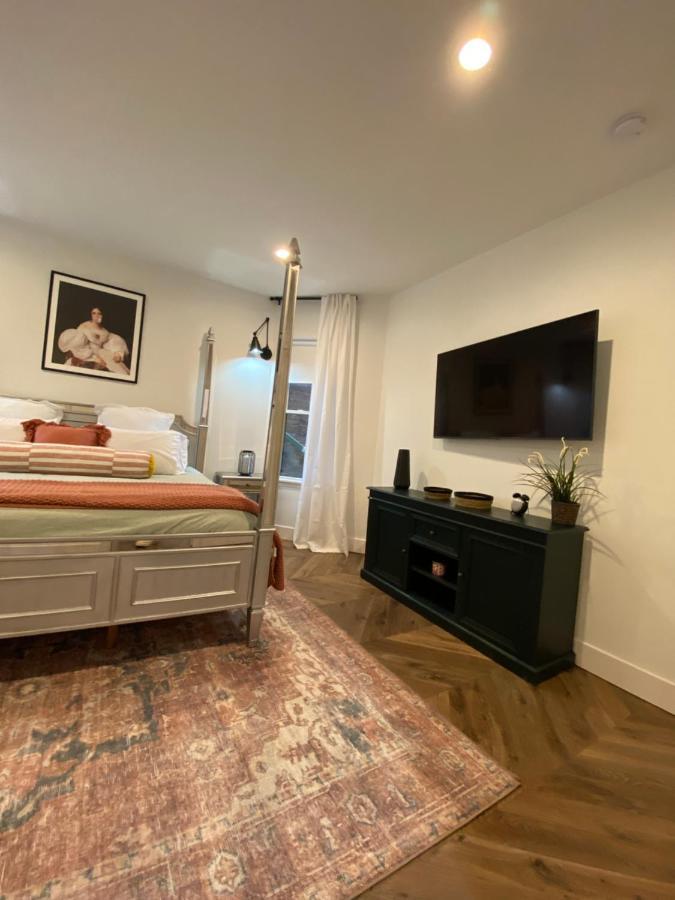 Newly Renovated Victorian Gem Perfect Space For Family Vacations! Pittsburgh Buitenkant foto